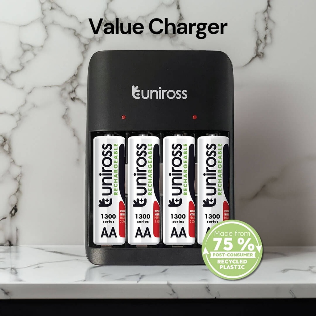 Uniross Value Charger + 4 AA Batteries