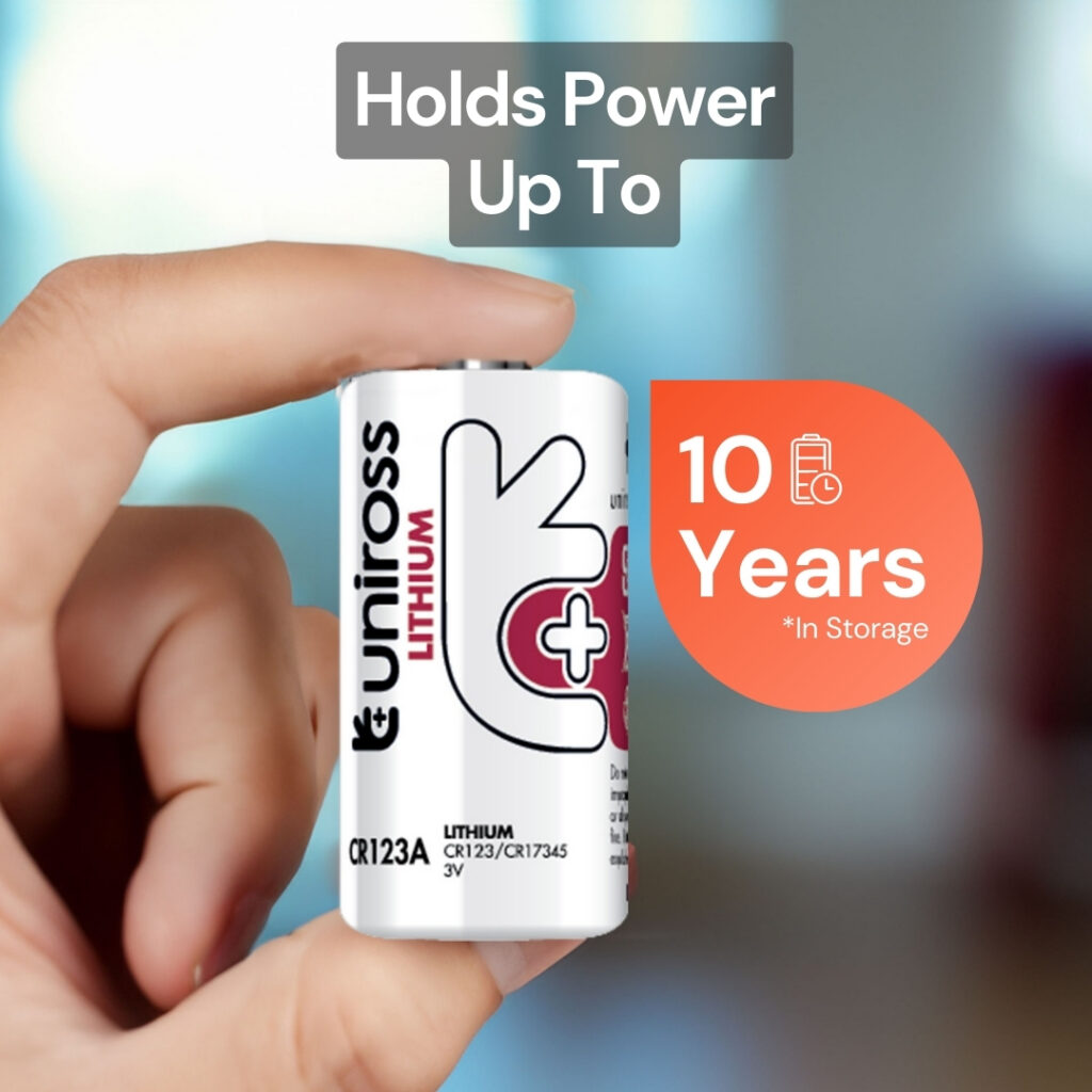 Uniross Cylindrical Lithium Battery CR123A (Blister of 1)