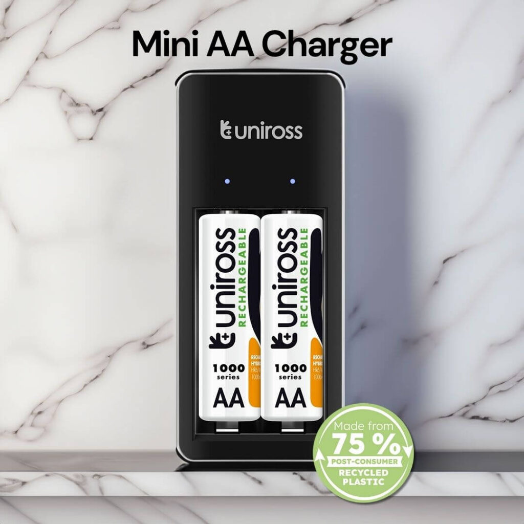 Uniross Mini Battery Charger for AA & AAA - 2 AA Batteries Included