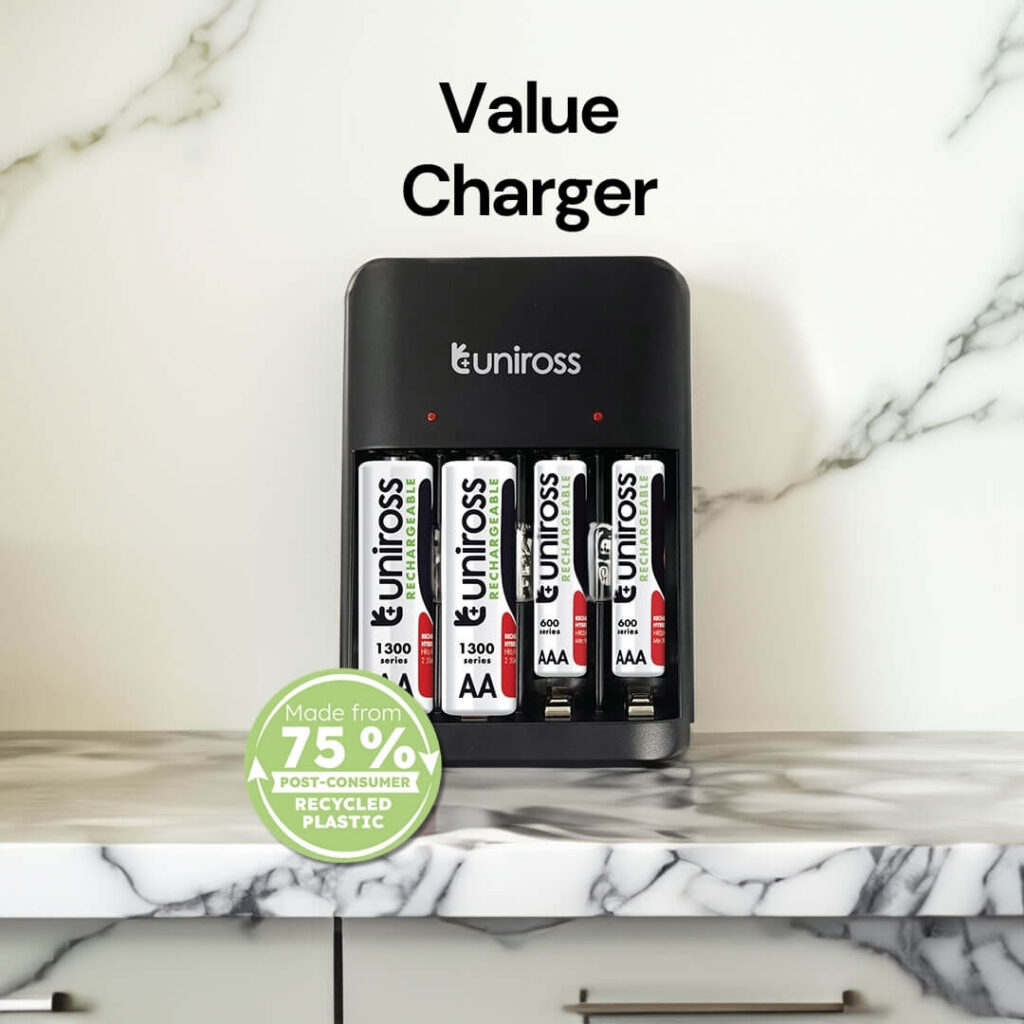 Uniross Compact Battery Charger for AA, AAA & 9V Batteries - Includes 4 Rechargeable AA Batteries