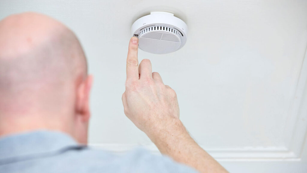 How to Choose, Maintain and Replace Smoke Alarm Batteries